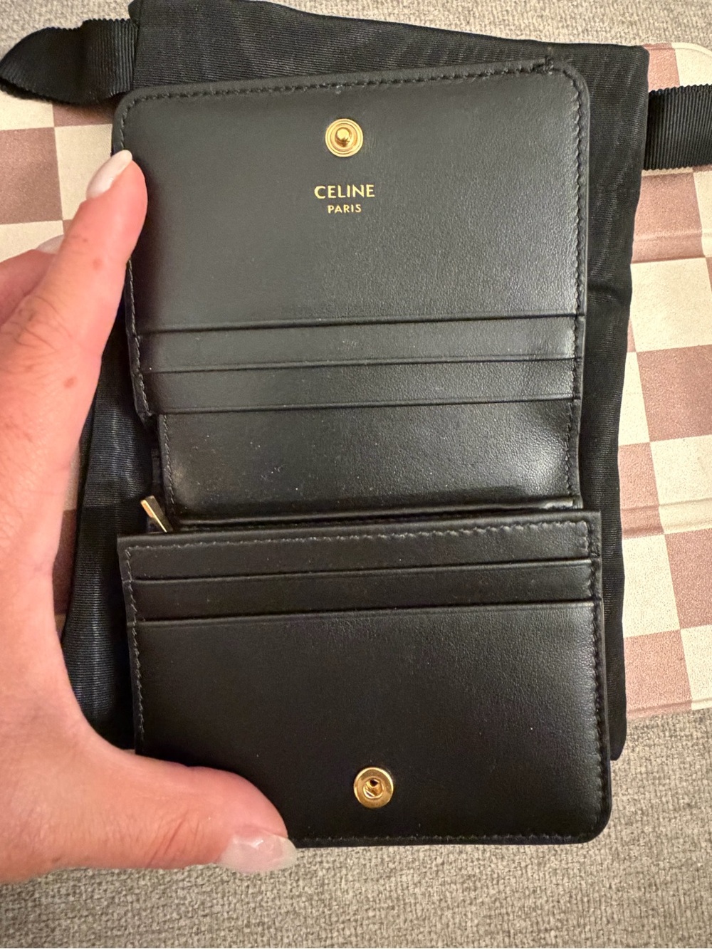 Celine Shiny Calfskin Triomphe Compact Wallet Black - Picture 2 of 5